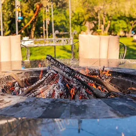 Ferma Gold Double By Pikhost Appartement Tirana